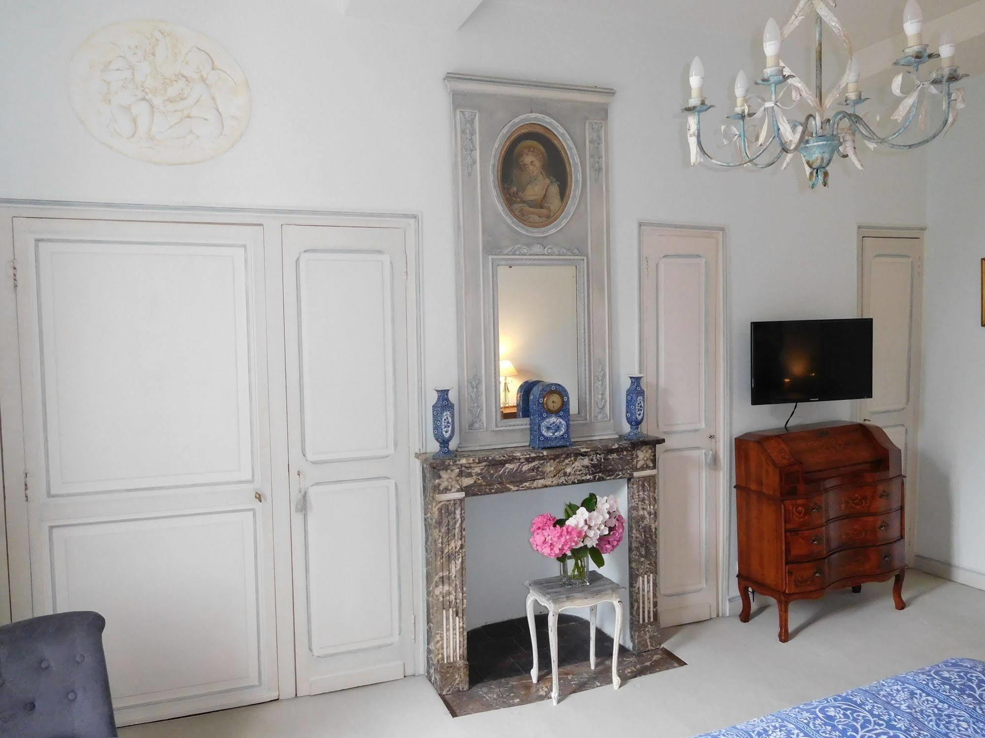 Chambres D'Hotes Chateau De Courcelette 赫恩 外观 照片