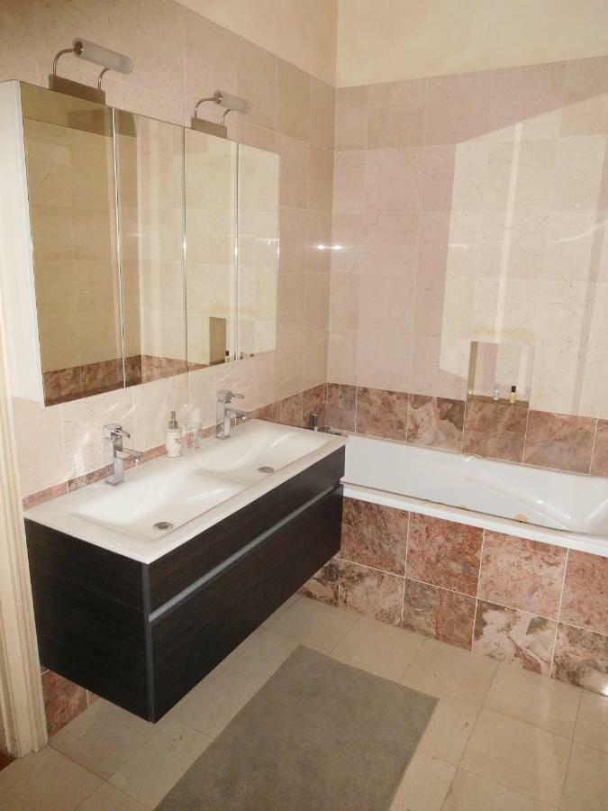 Chambres D'Hotes Chateau De Courcelette 赫恩 外观 照片